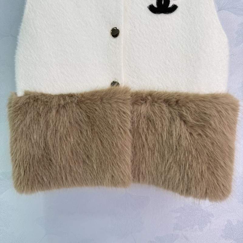 Ch**el outwear